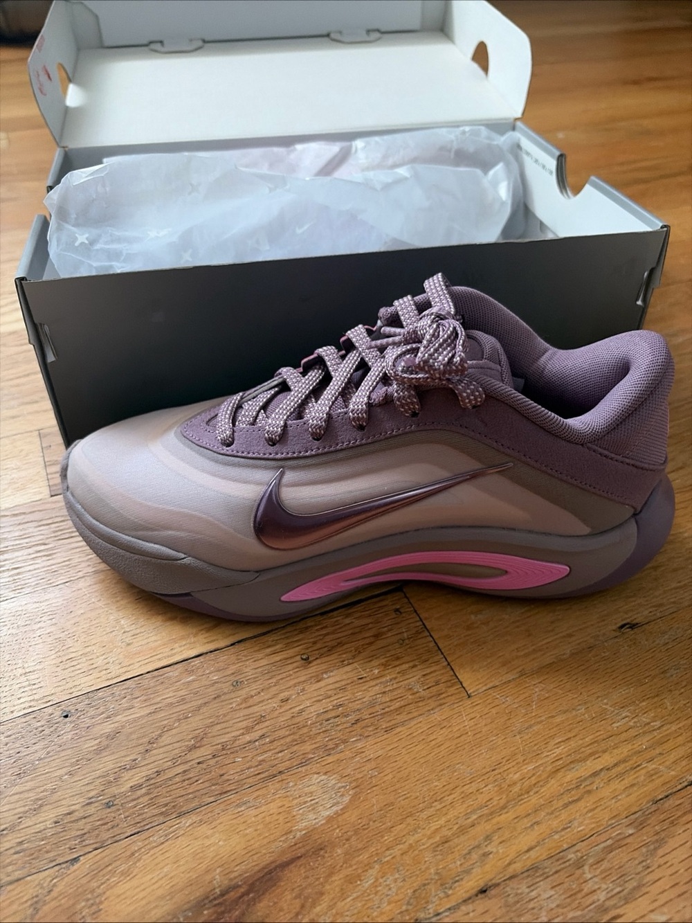 nike A'ONE girls basketball sneakers sz 5.5 youth sz 4 violet dust new